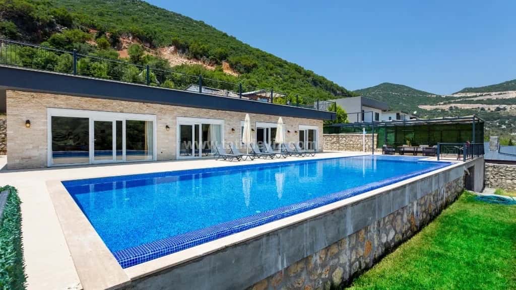 Villa Health