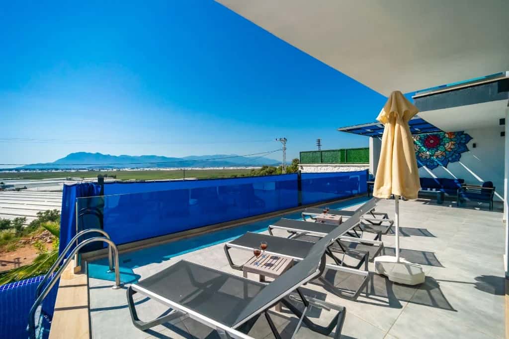 Villa Violet Duo