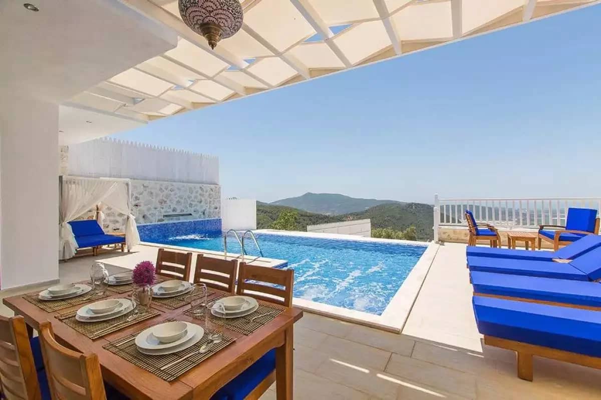 Villa Adel 4