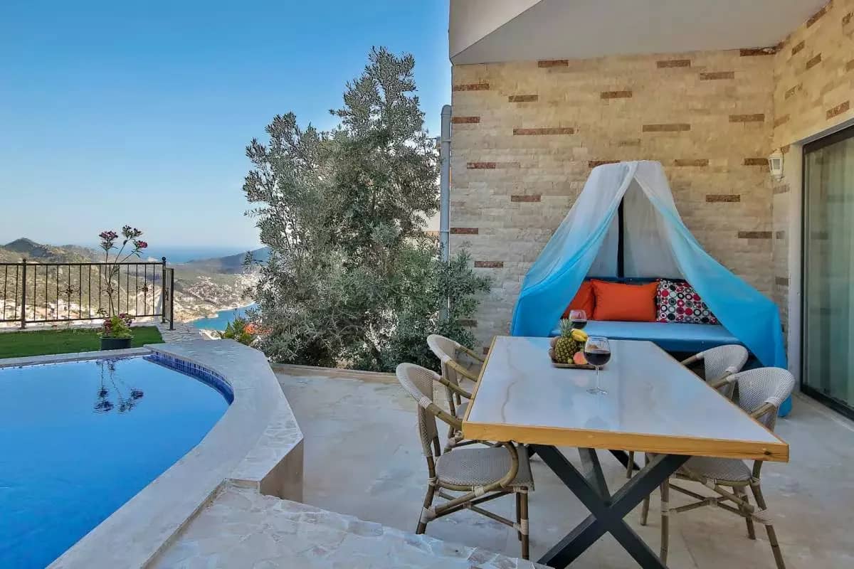 Villa Antik 3