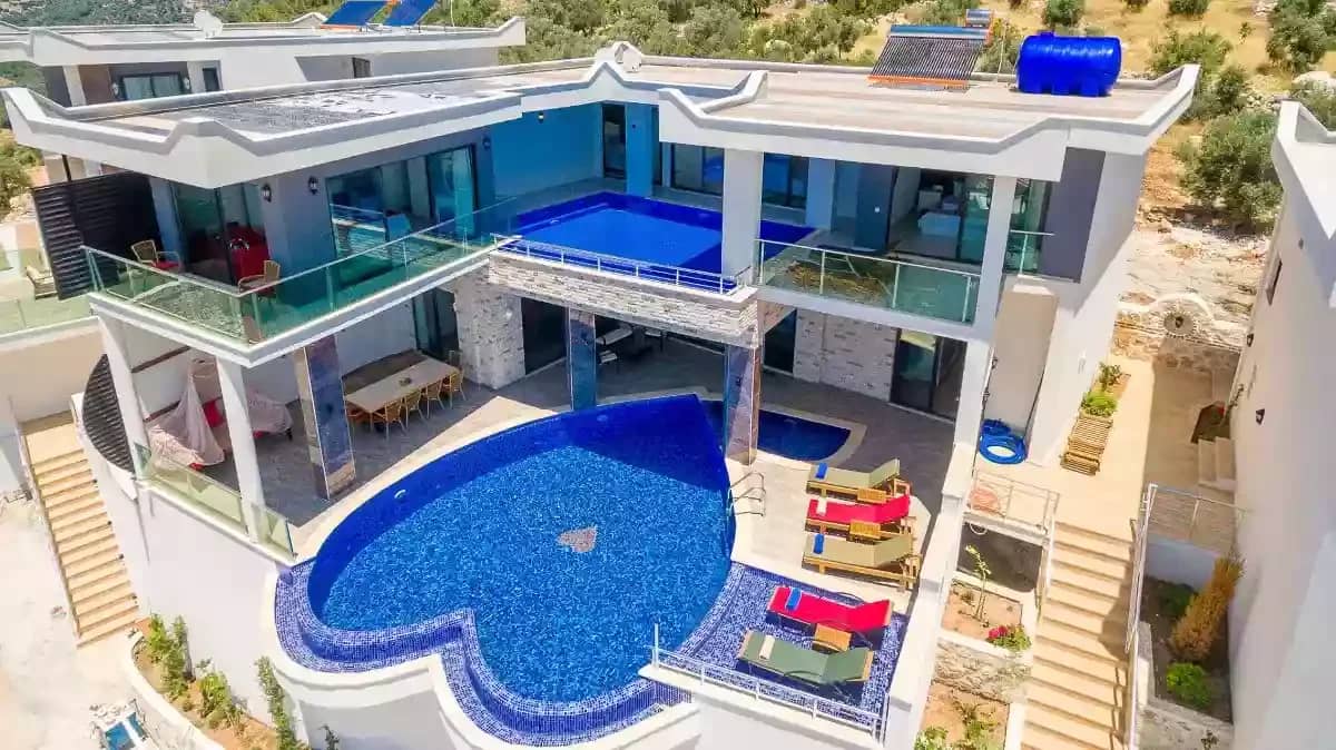 Villa Heart 4