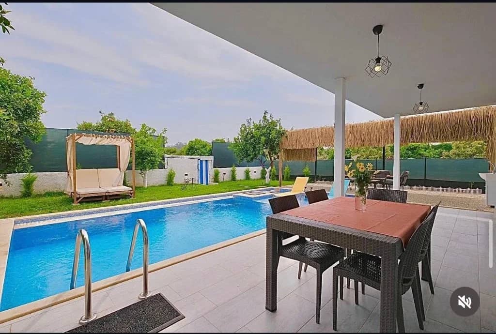 Villa Nirvana Duo 2