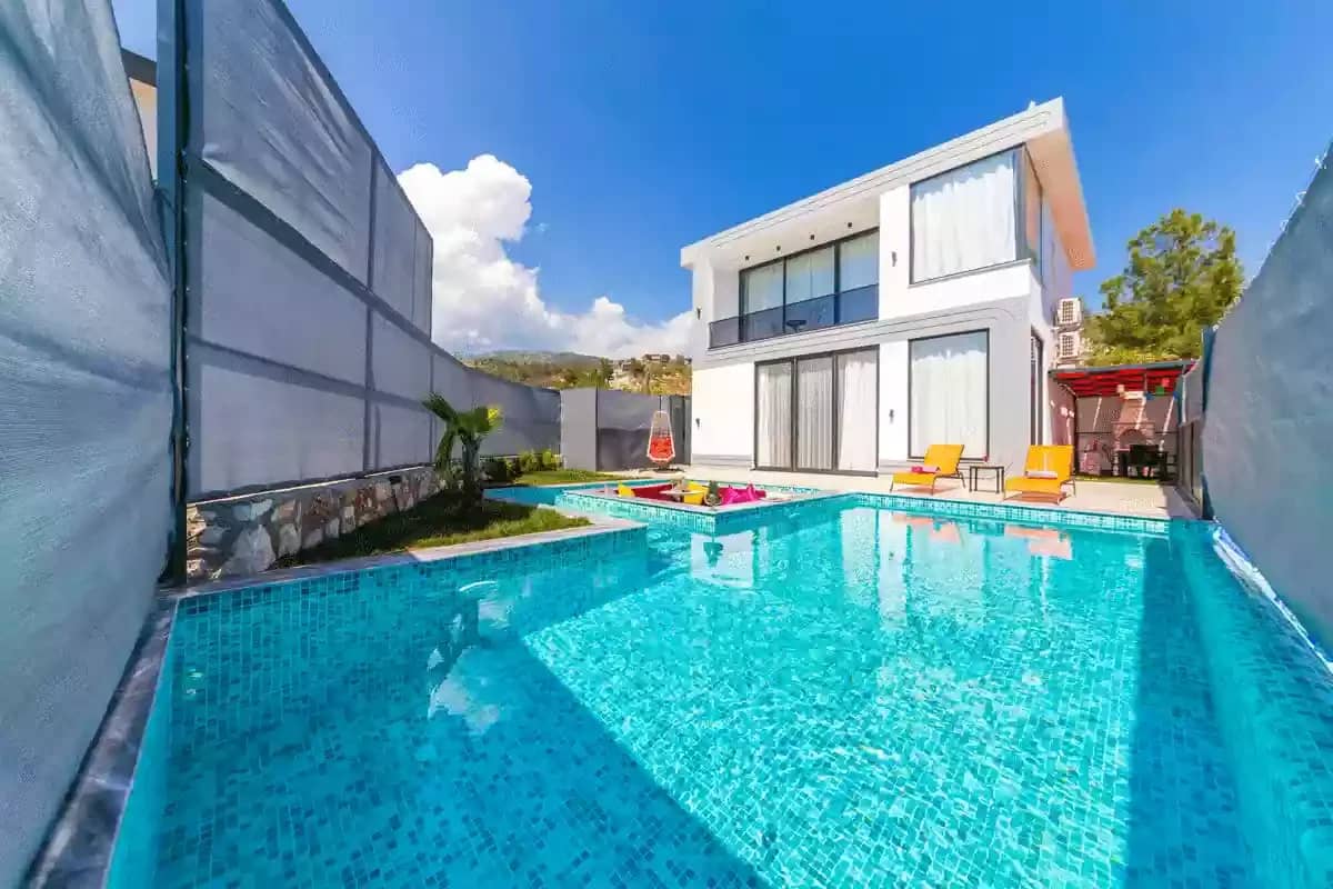 Villa Sister 2