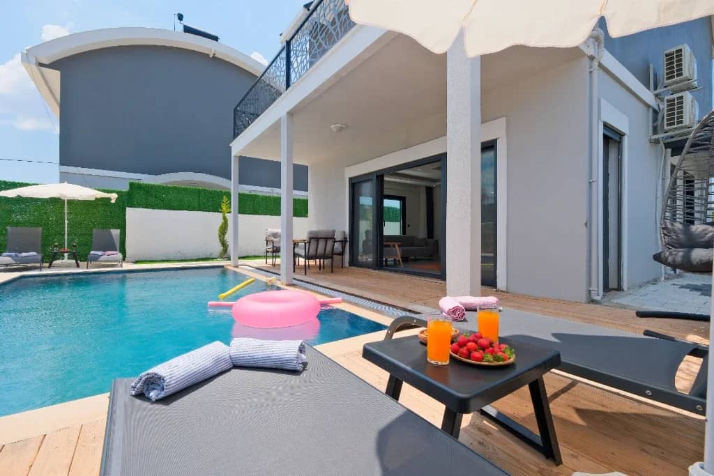 Villa Holiday 2