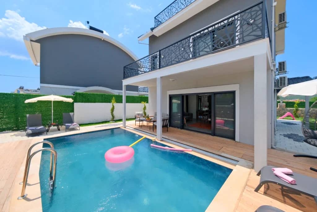 Villa Holiday 3
