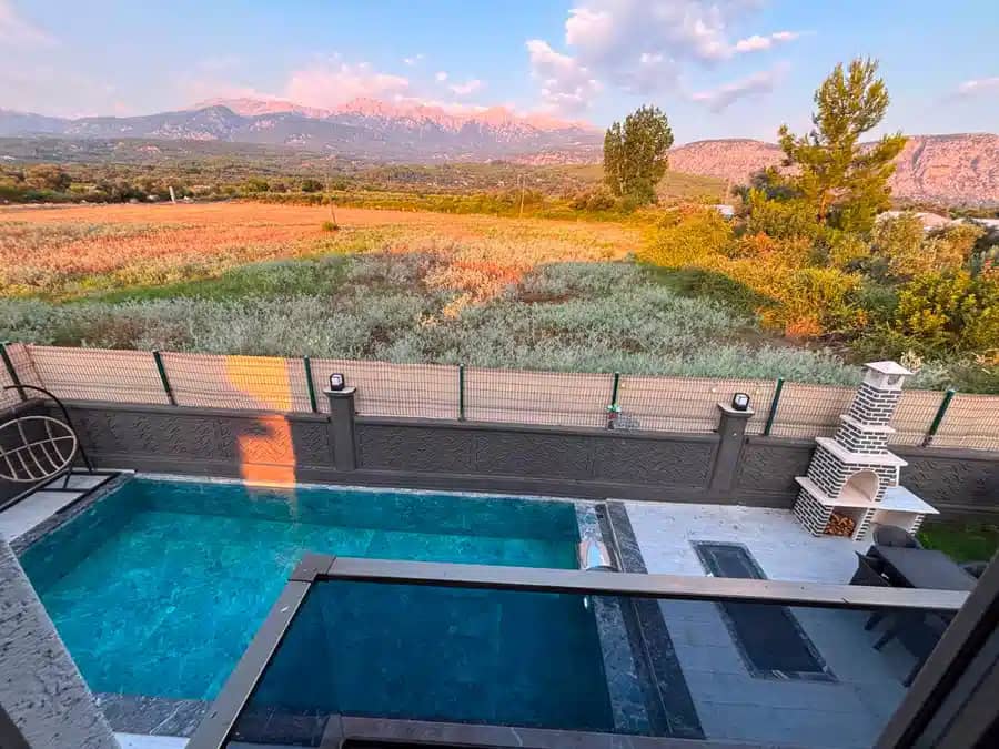 Villa Black Eagle 3