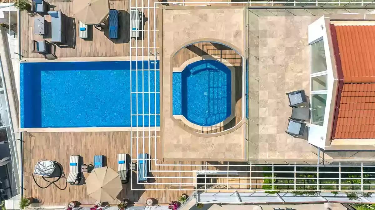 Villa Manzara 77