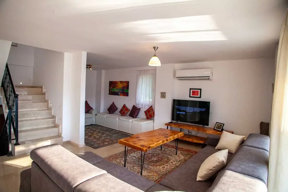 Villa Maria 25