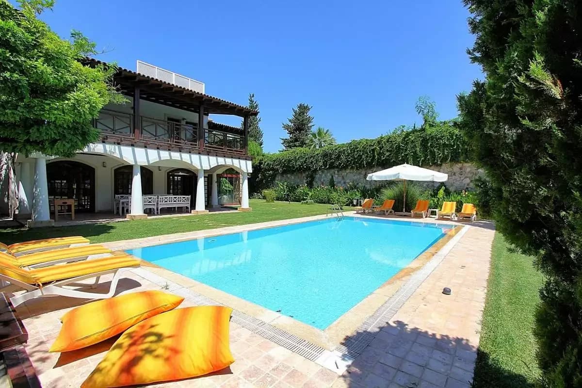 Villa Bitez
