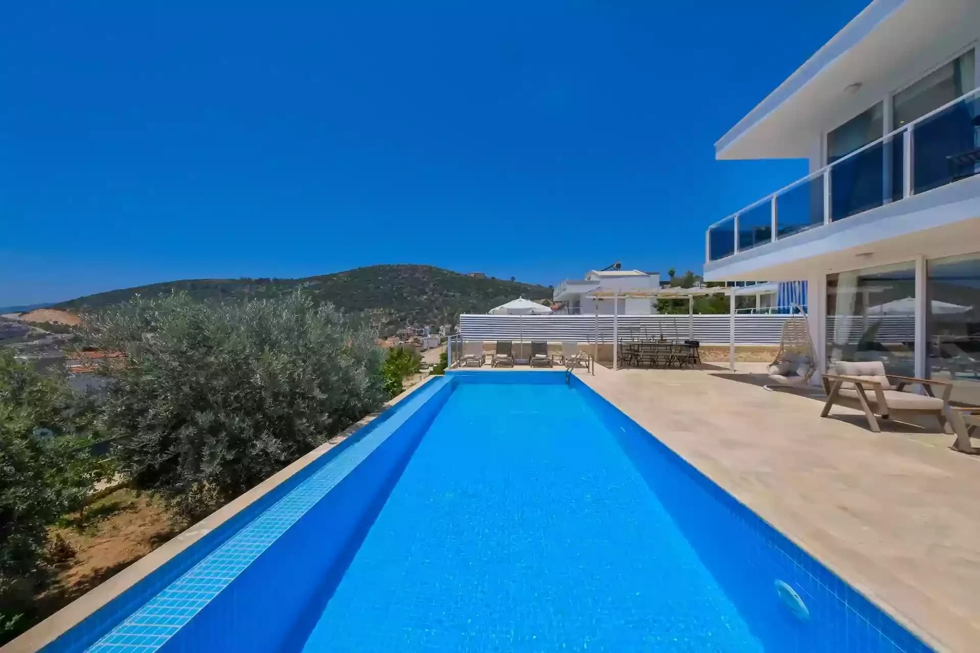 Villa Lumiere 2 4