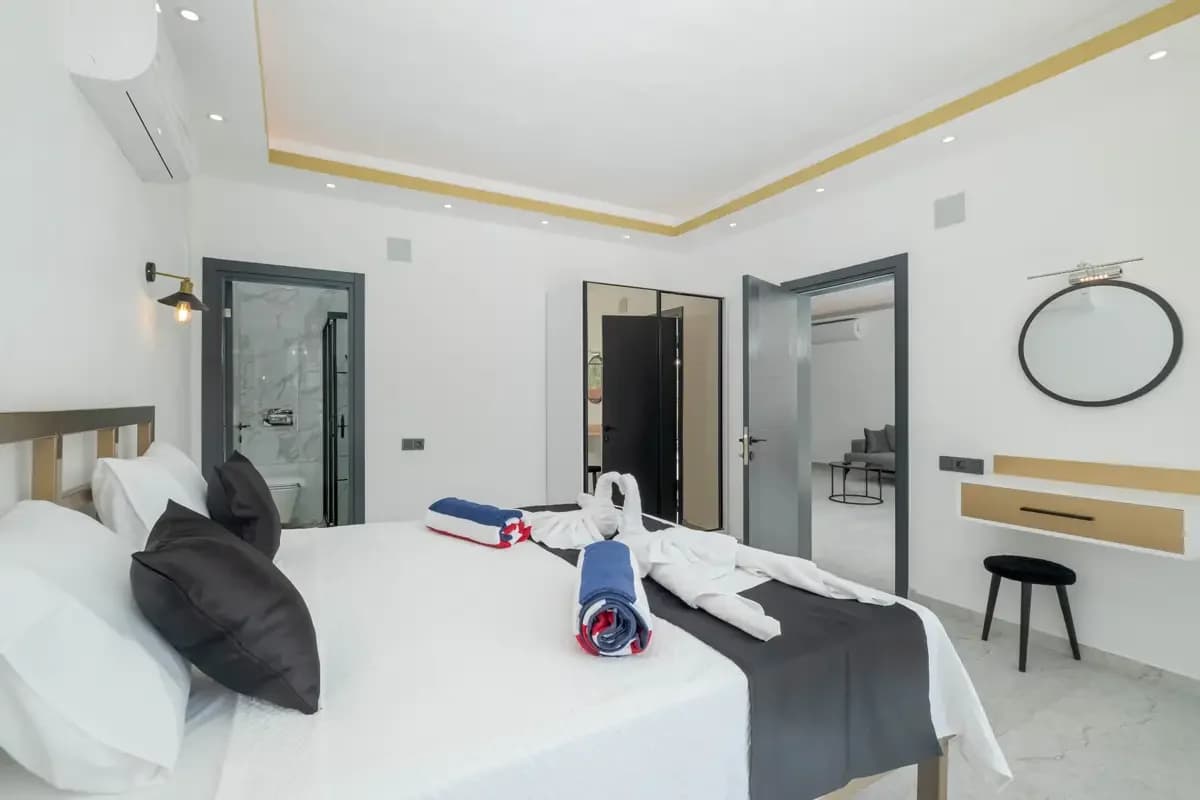 Villa Golden 1 52
