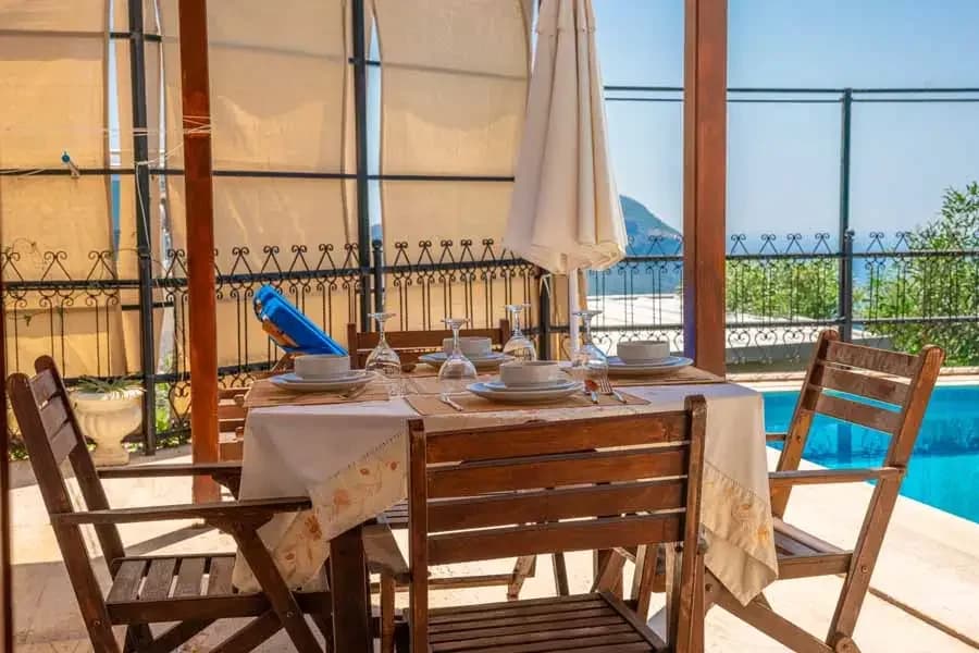 Villa Swan 46
