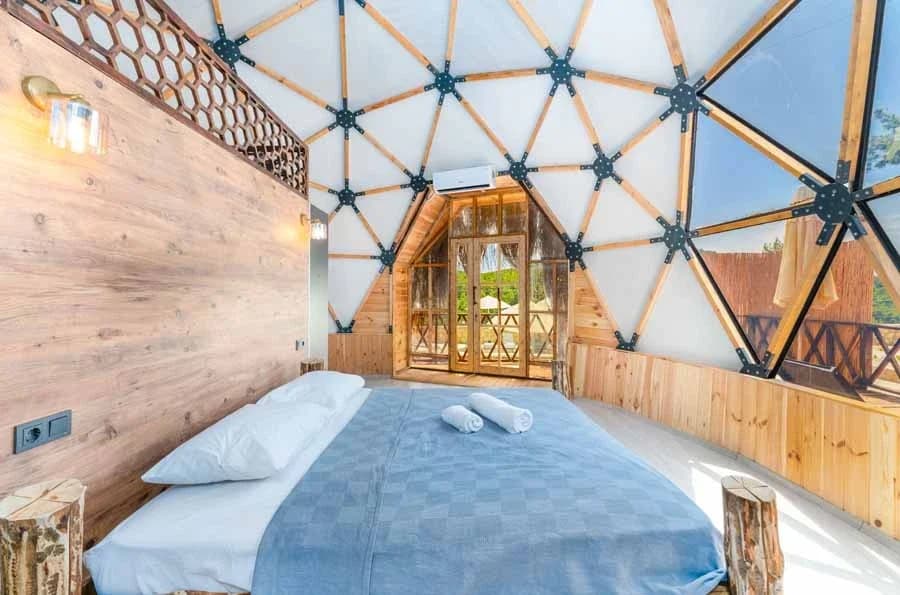 King Dome C 1 35