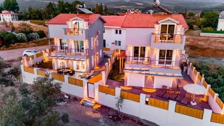 Villa Letonya 89