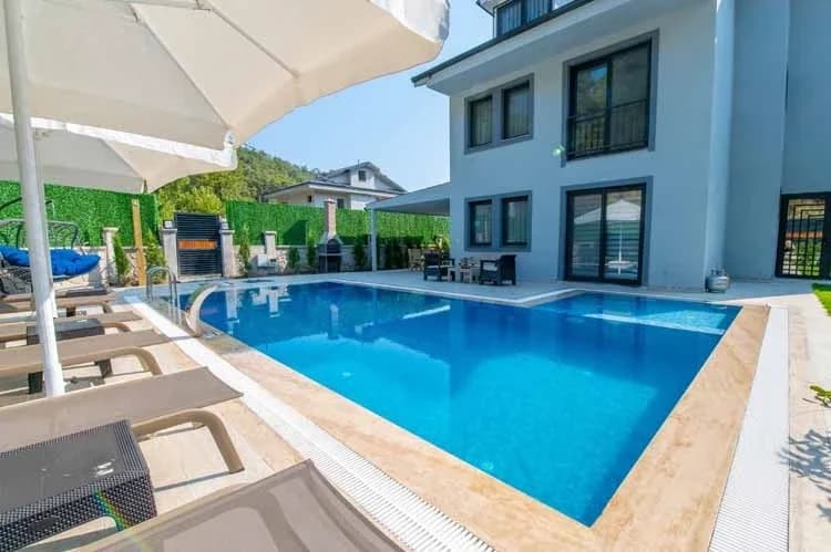 Villa Bel-La