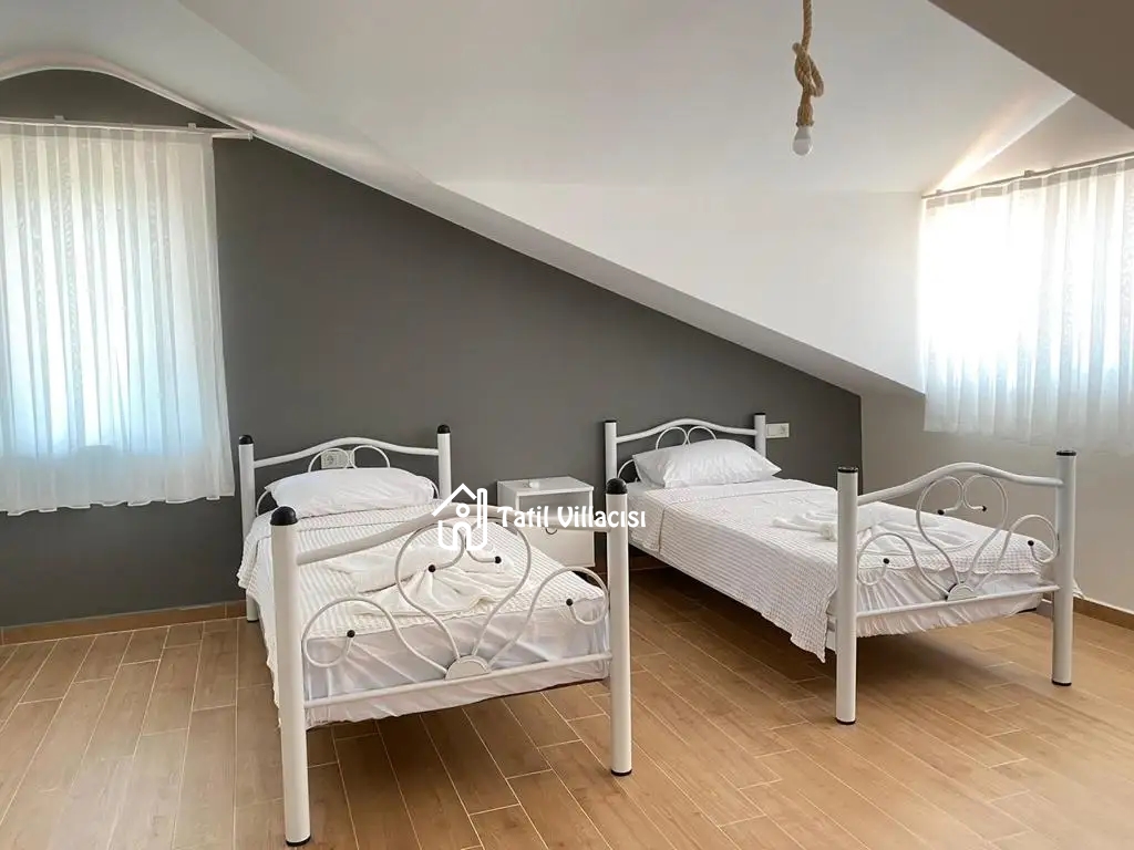 Villa Berceste 1
