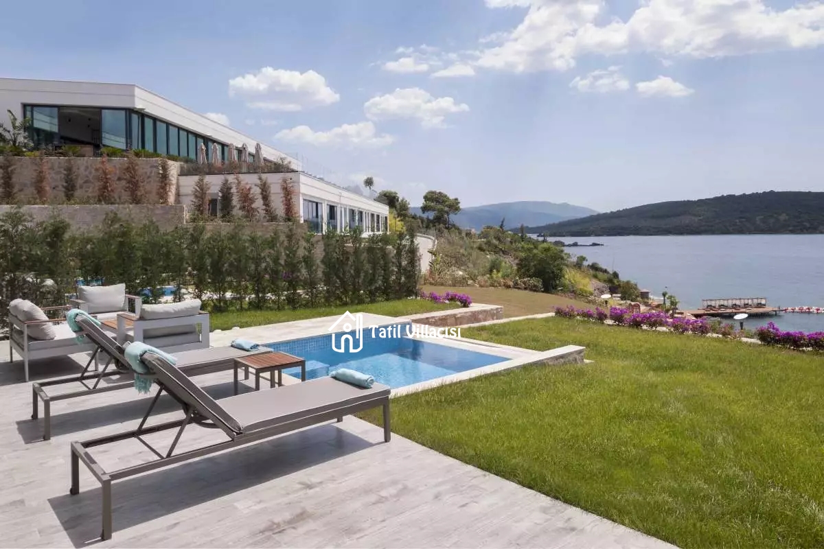 Le Meridien Jacuzzi Garden Villa