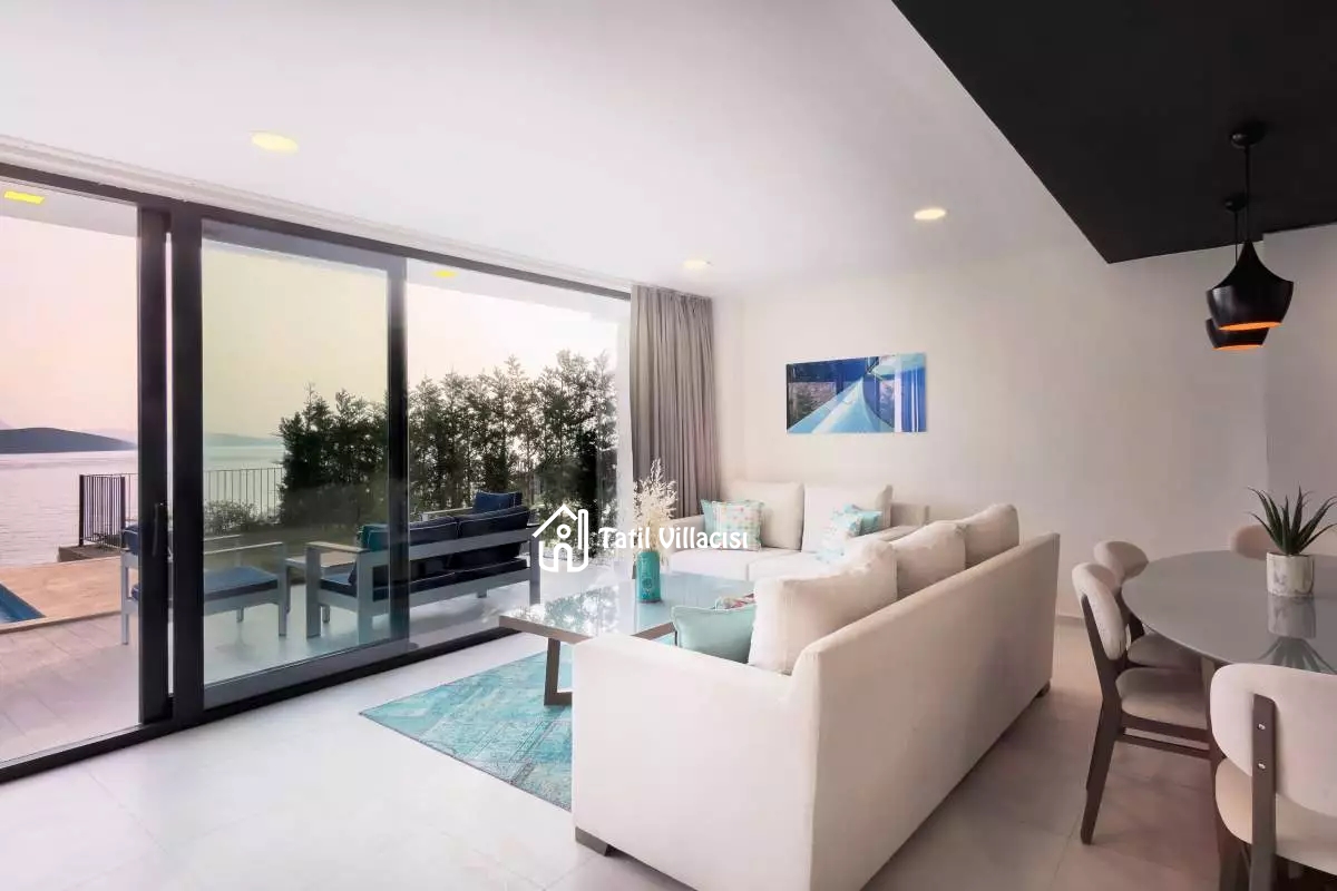 Le Meridien Jacuzzi Garden Villa