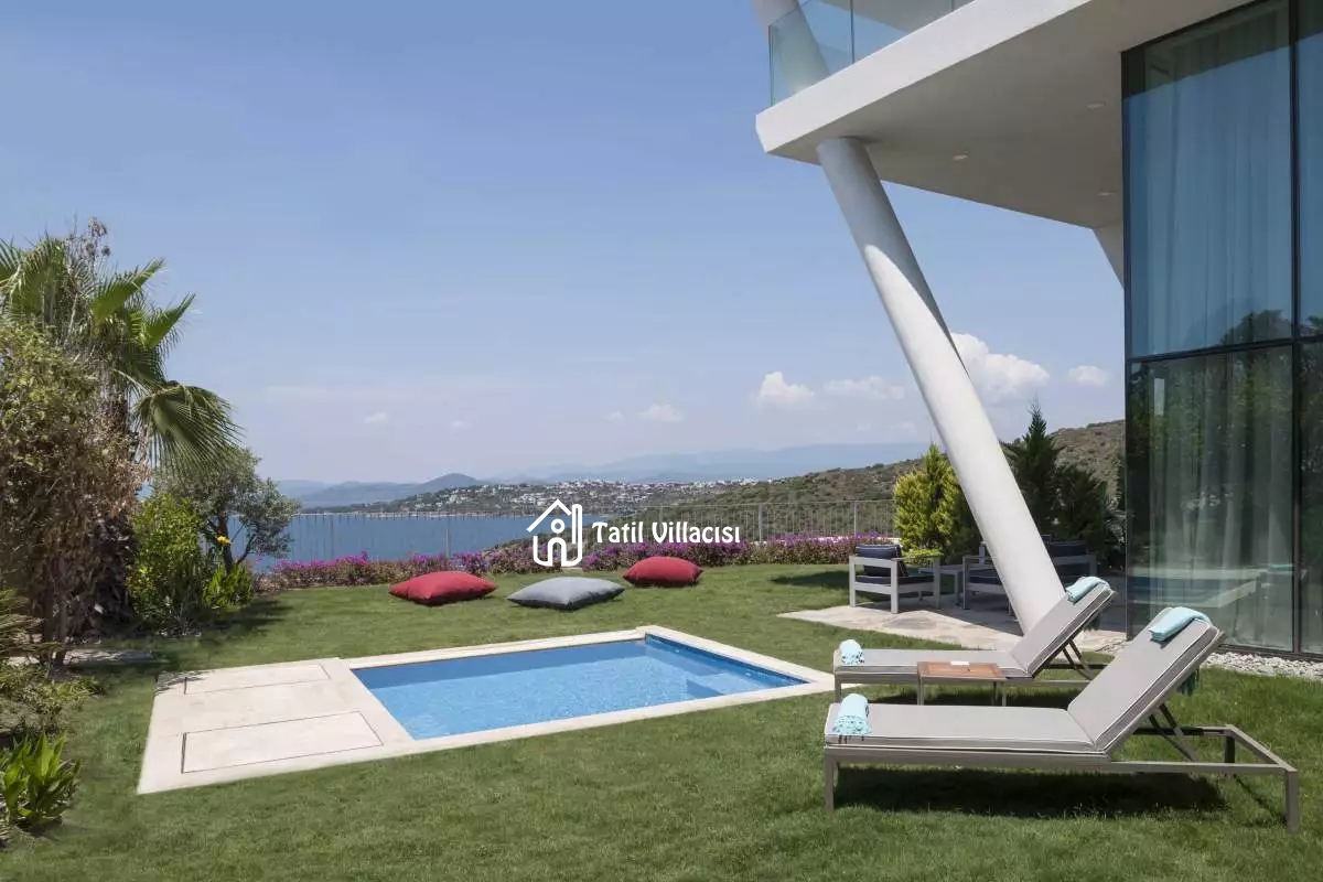 Le Meridien Jacuzzi Garden Villa