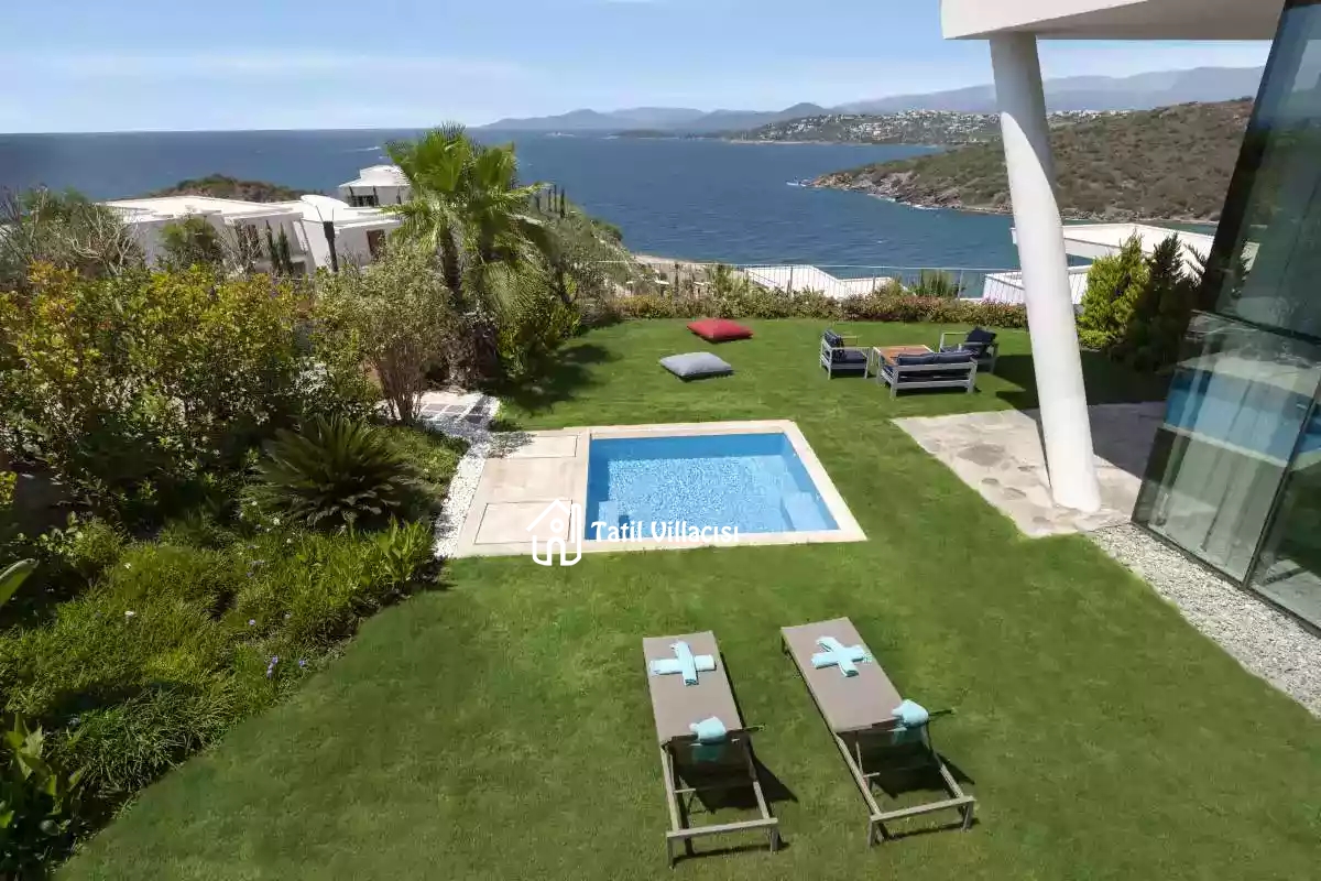 Le Meridien Jacuzzi Garden Villa