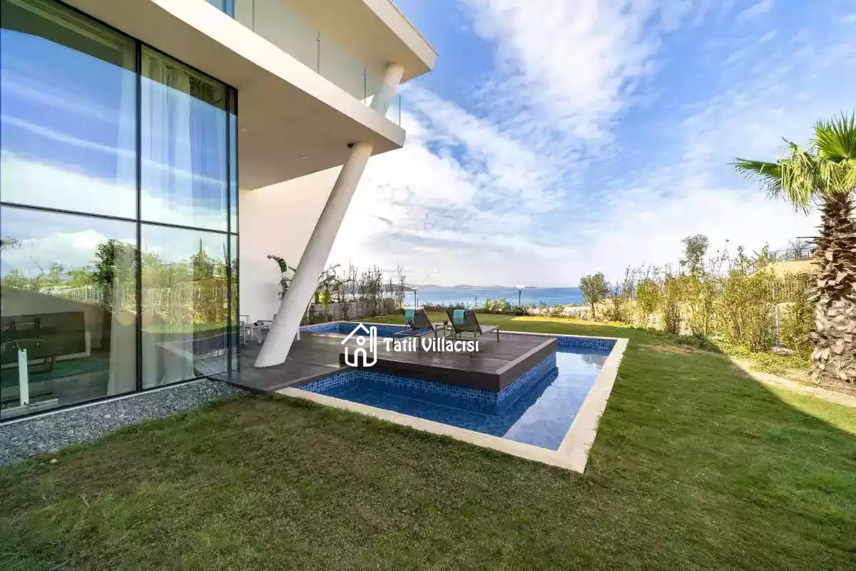 Le Meridien Pool Villa