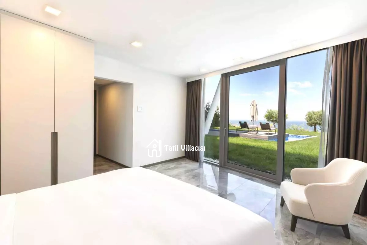 Le Meridien Pool Villa