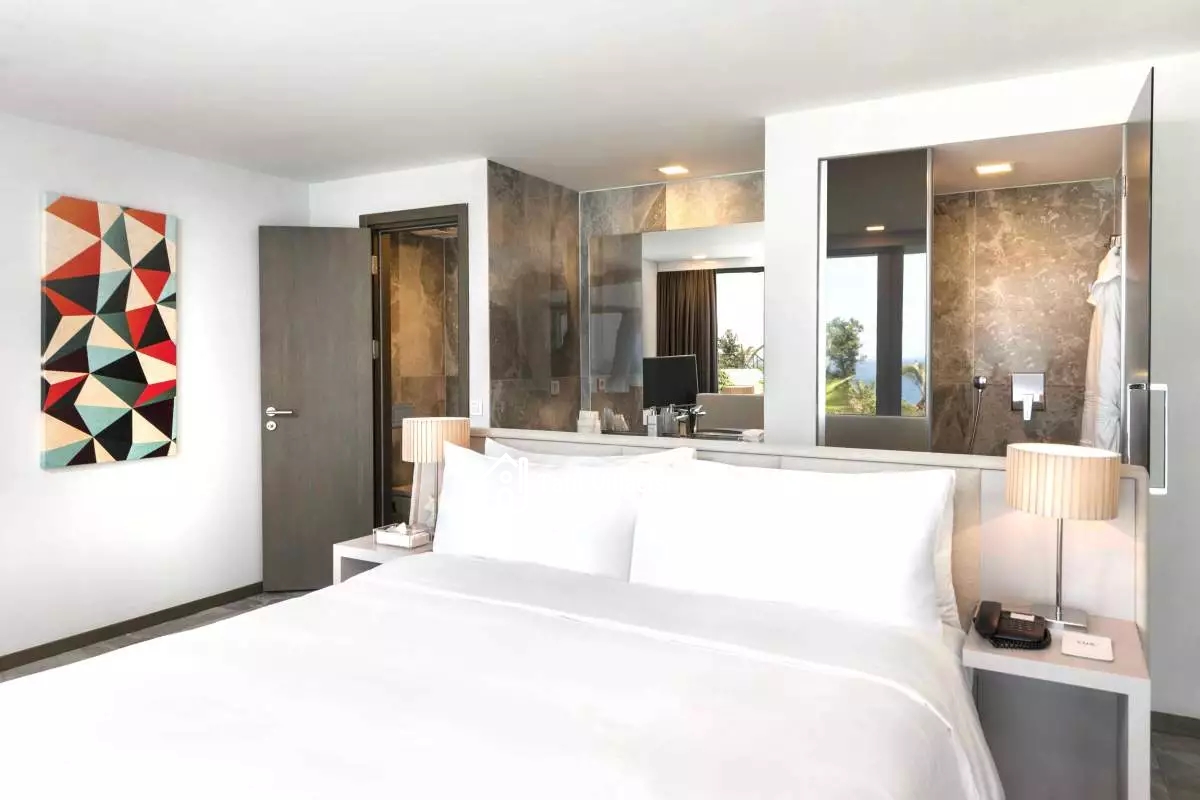 Le Meridien Pool Villa