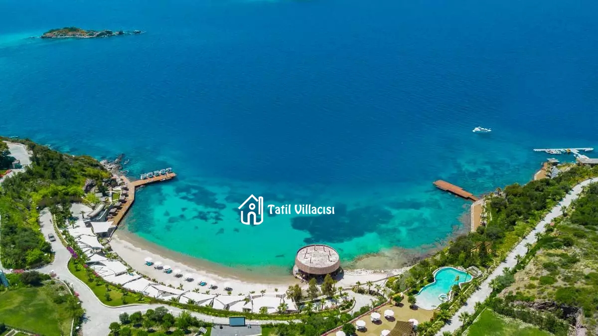 Le Meridien Pool Villa