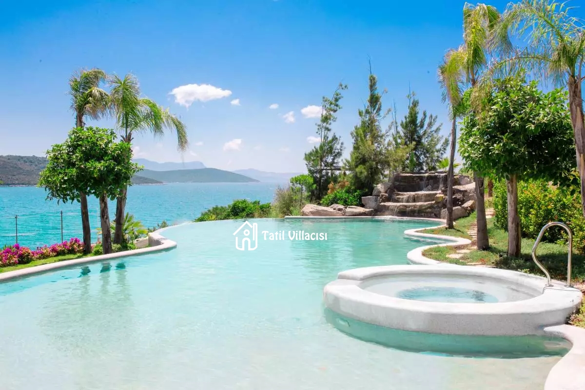 Le Meridien Pool Villa