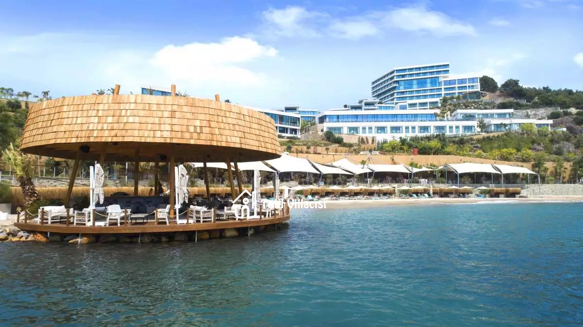Le Meridien Pool Villa