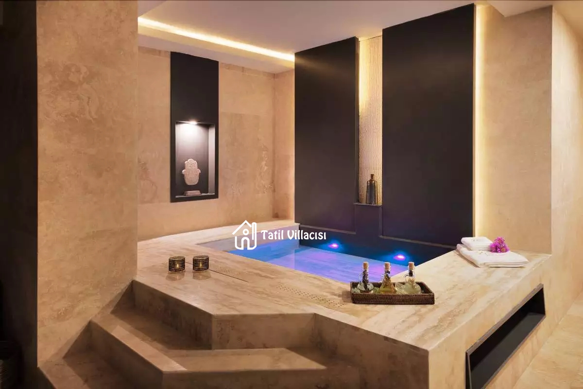 Le Meridien Pool Villa