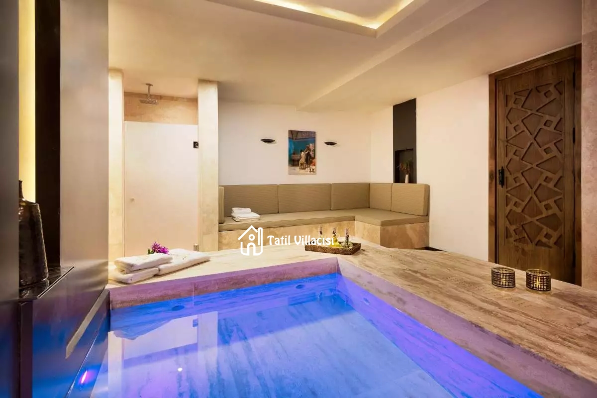 Le Meridien Pool Villa