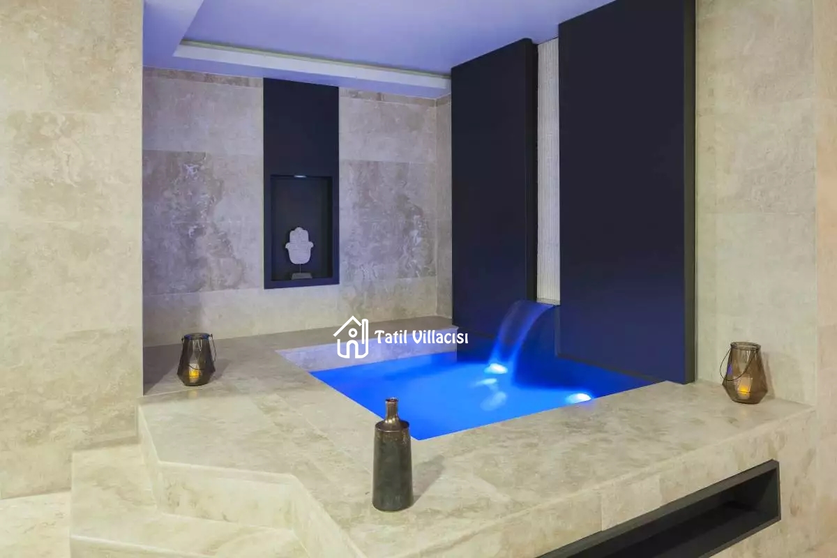 Le Meridien Pool Villa