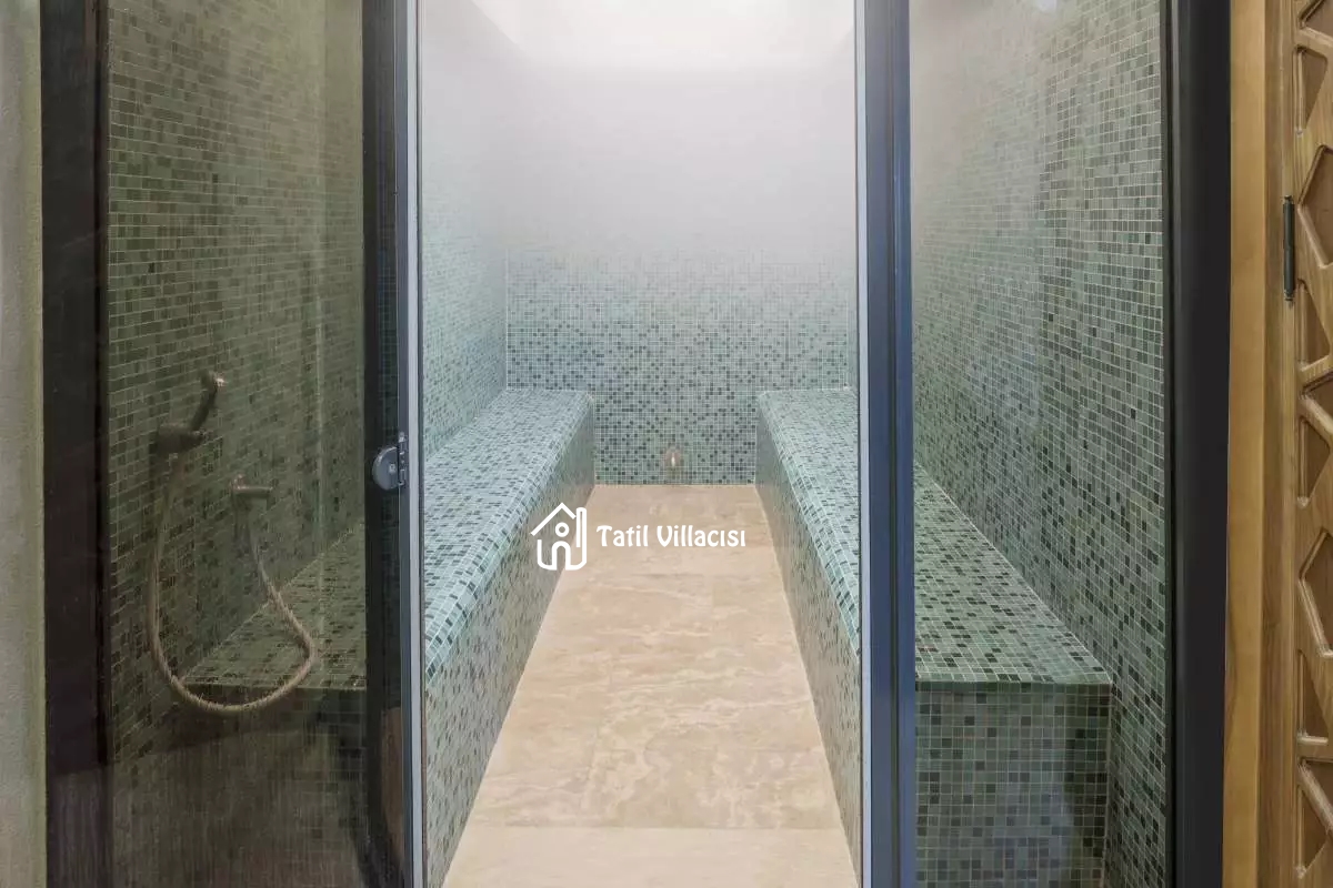 Le Meridien Pool Villa
