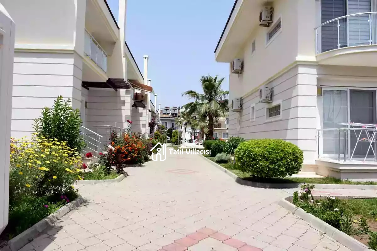 Ocean Beach Apart