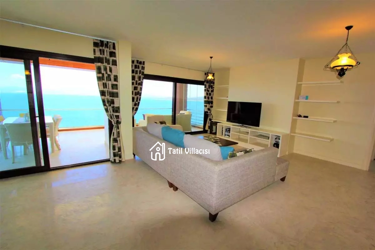 Residence Blue