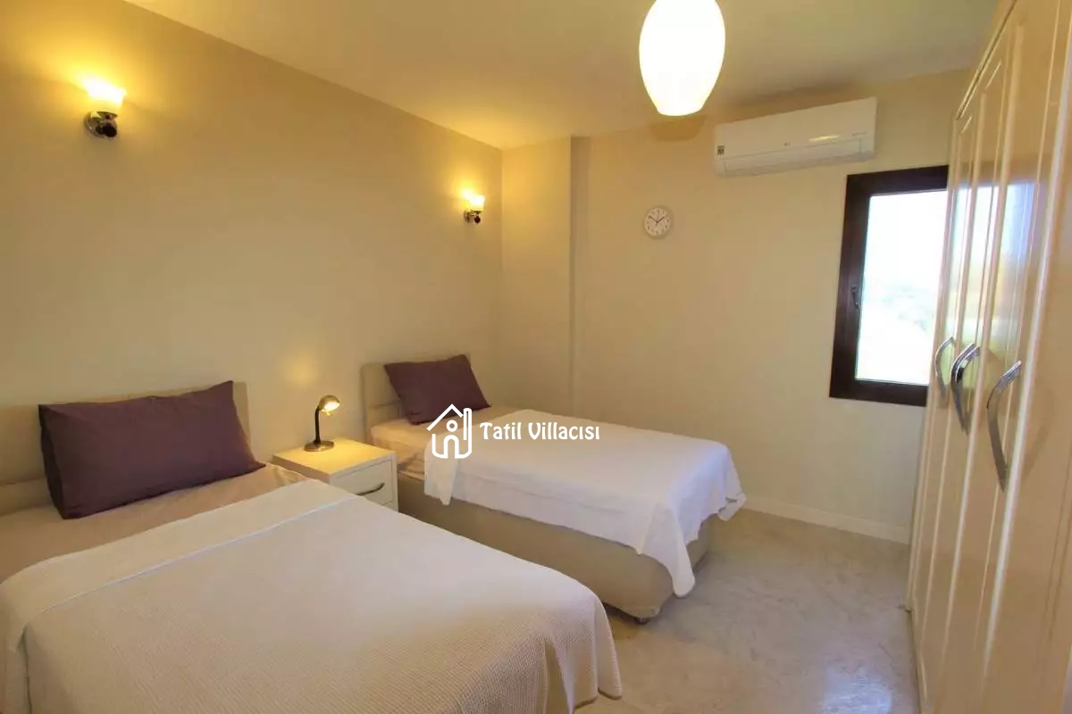 Residence Blue