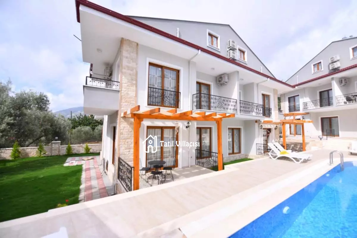 Seyhan Apart