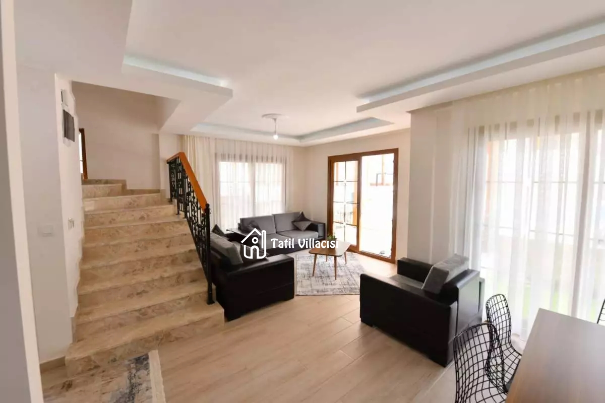 Seyhan Apart