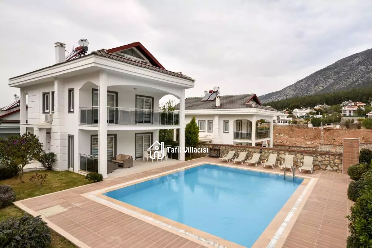 Villa Aktif