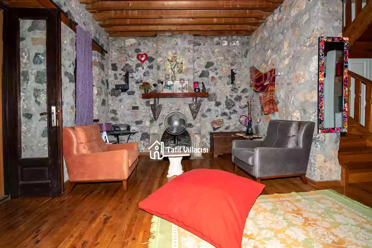 Villa Almond