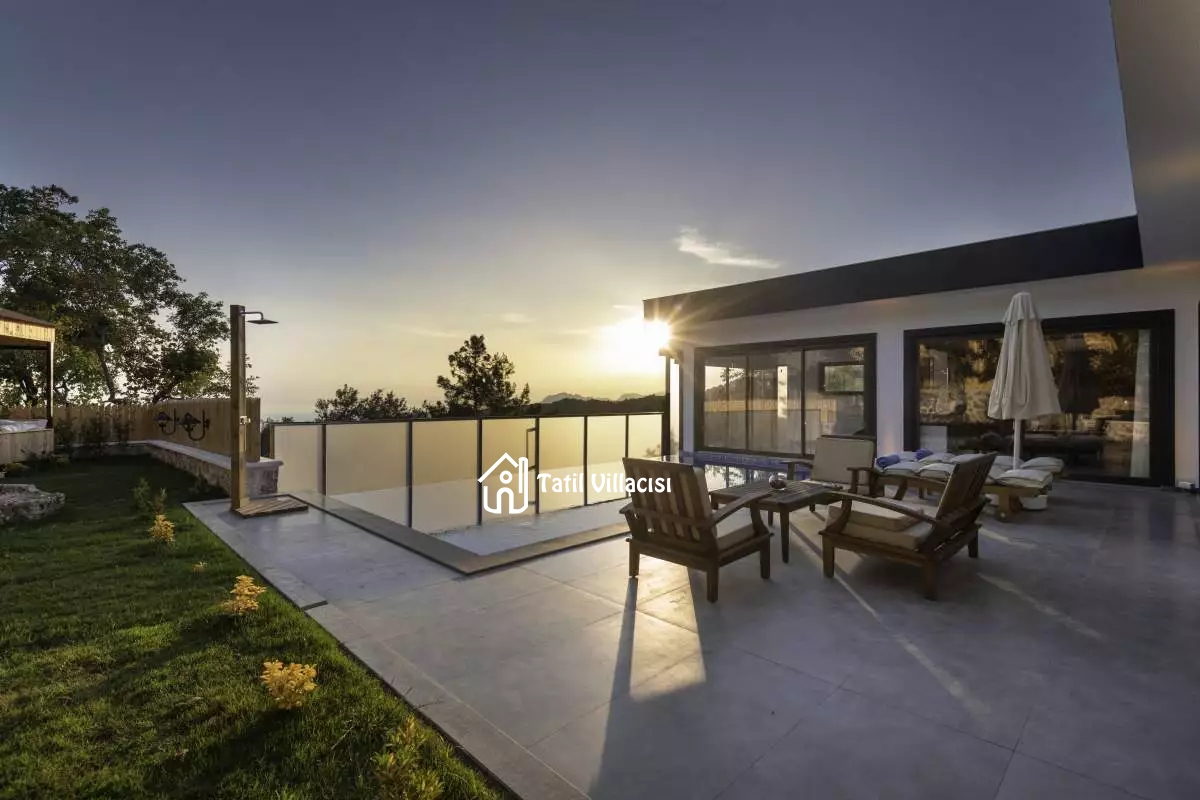 Villa Aqua