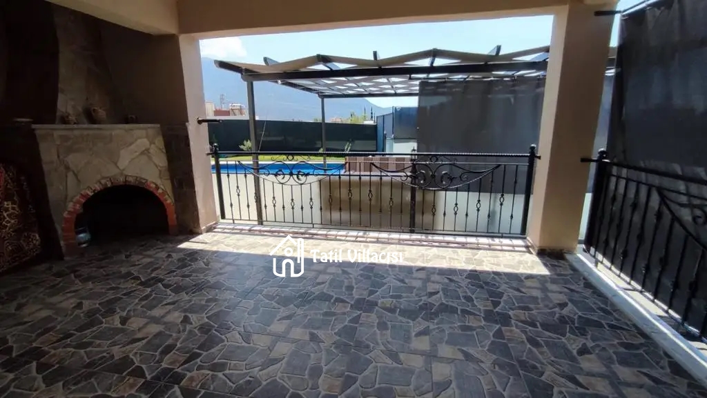 Villa Arimas