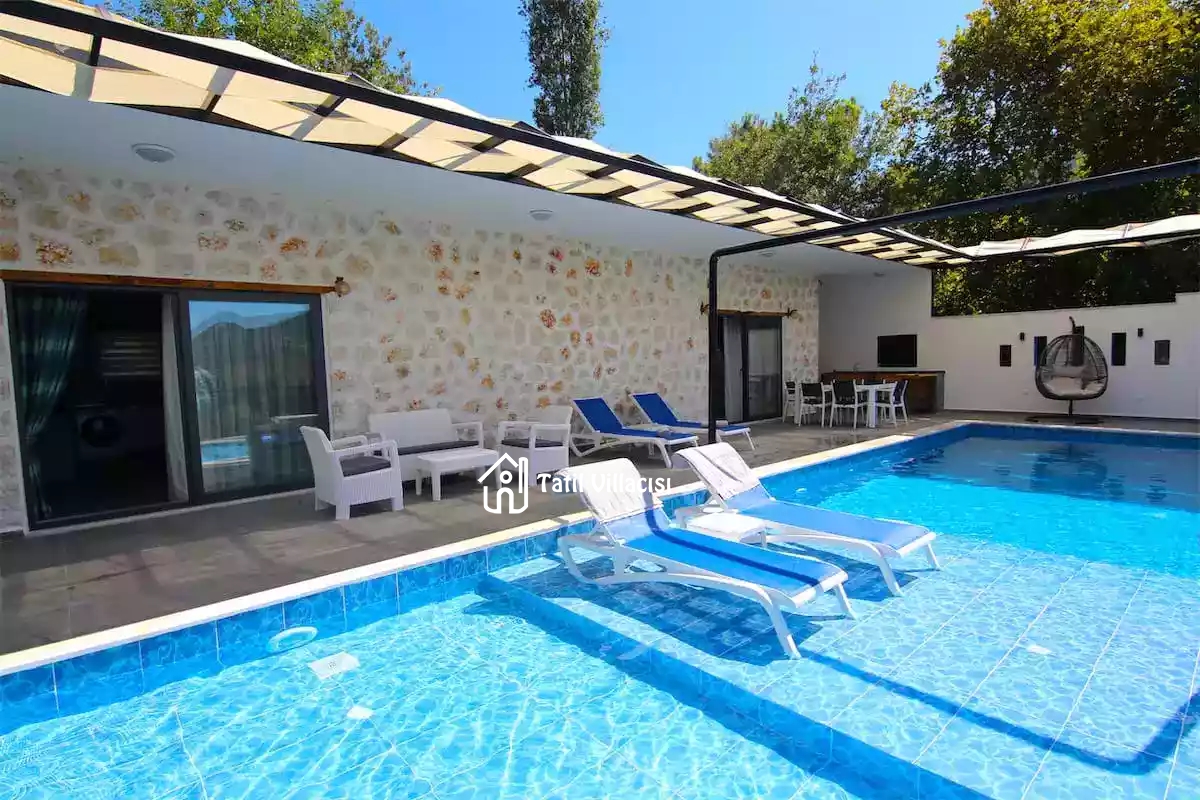 Villa Arya
