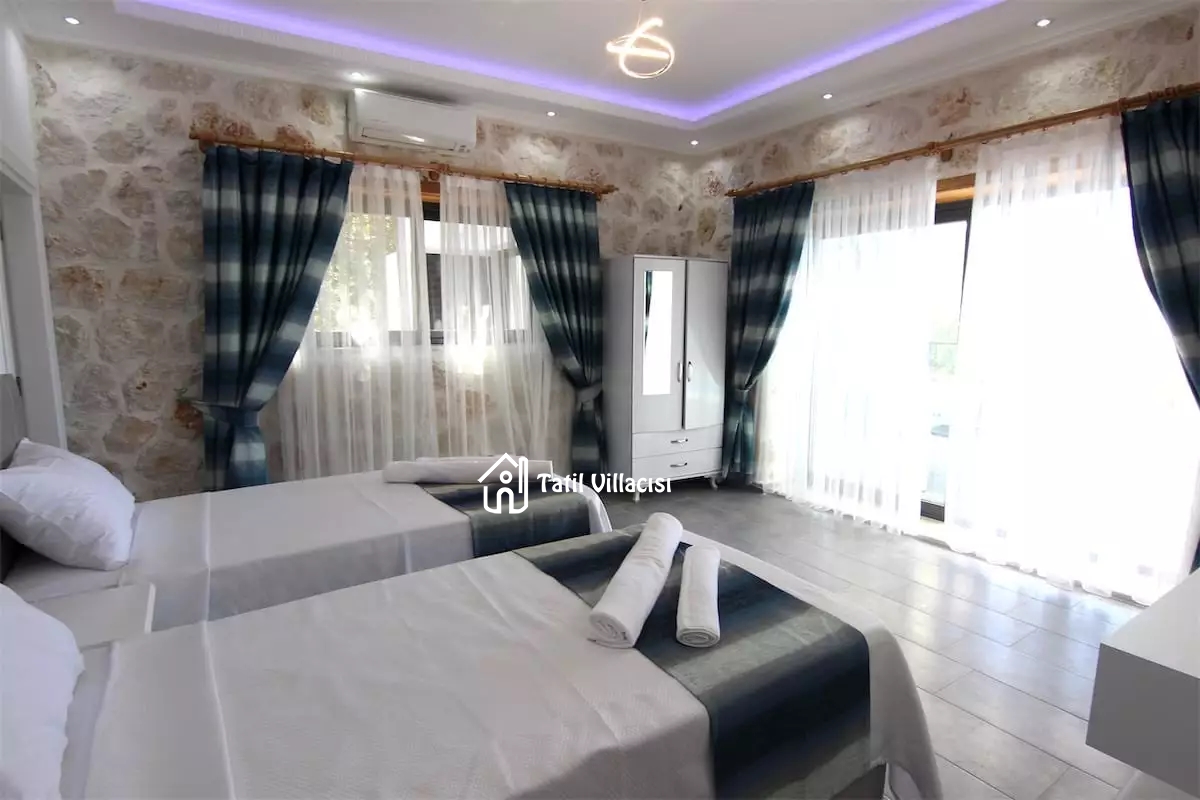 Villa Arya