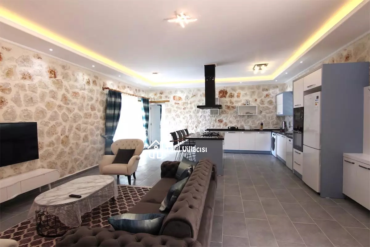 Villa Arya