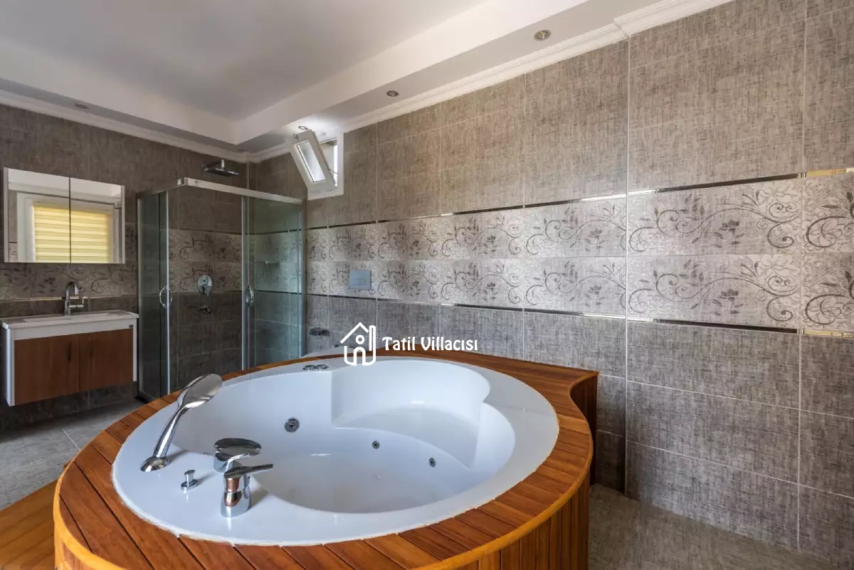 Villa Asyalı