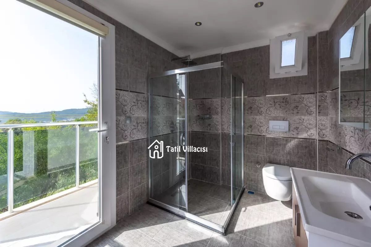Villa Asyalı