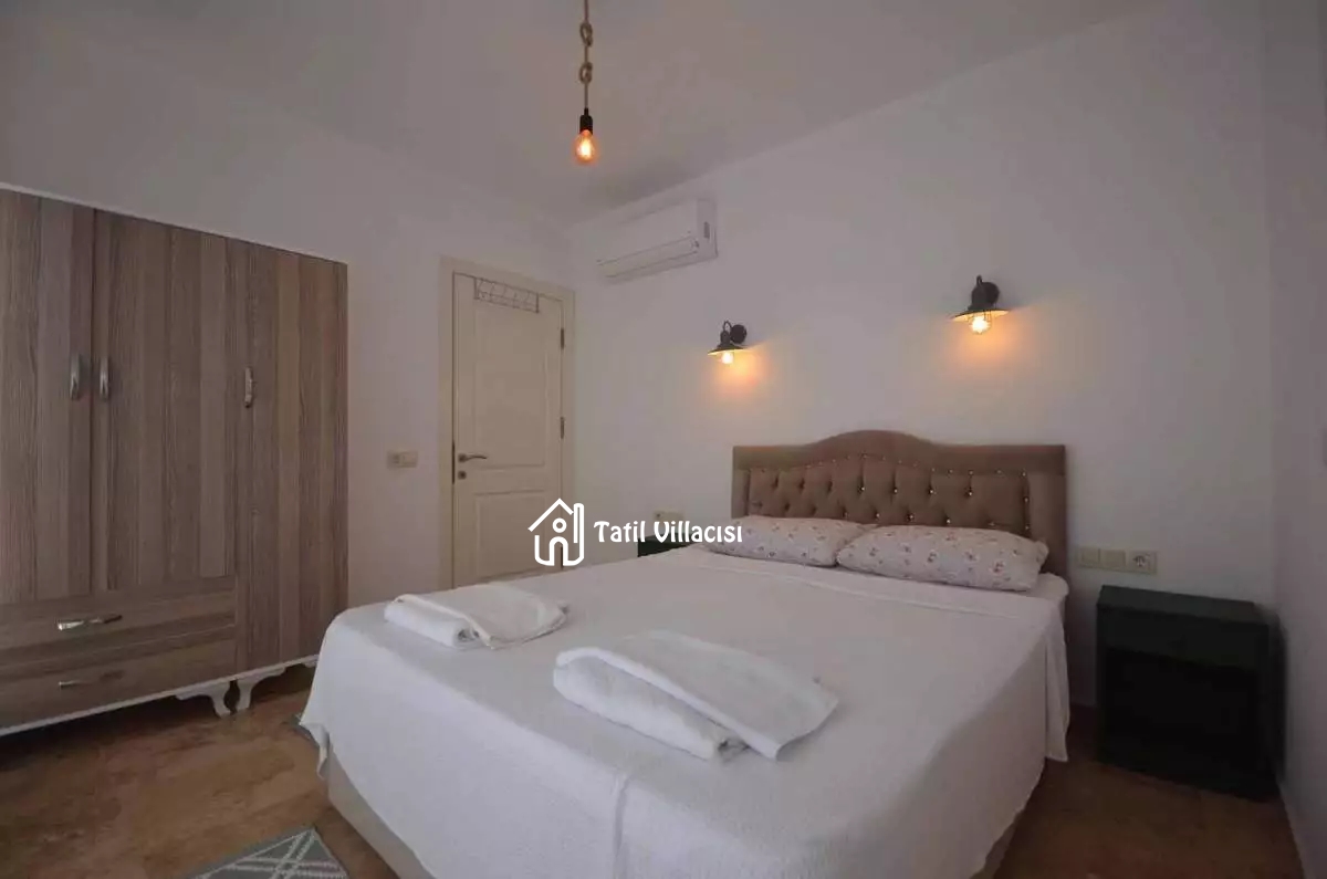 Villa Batı