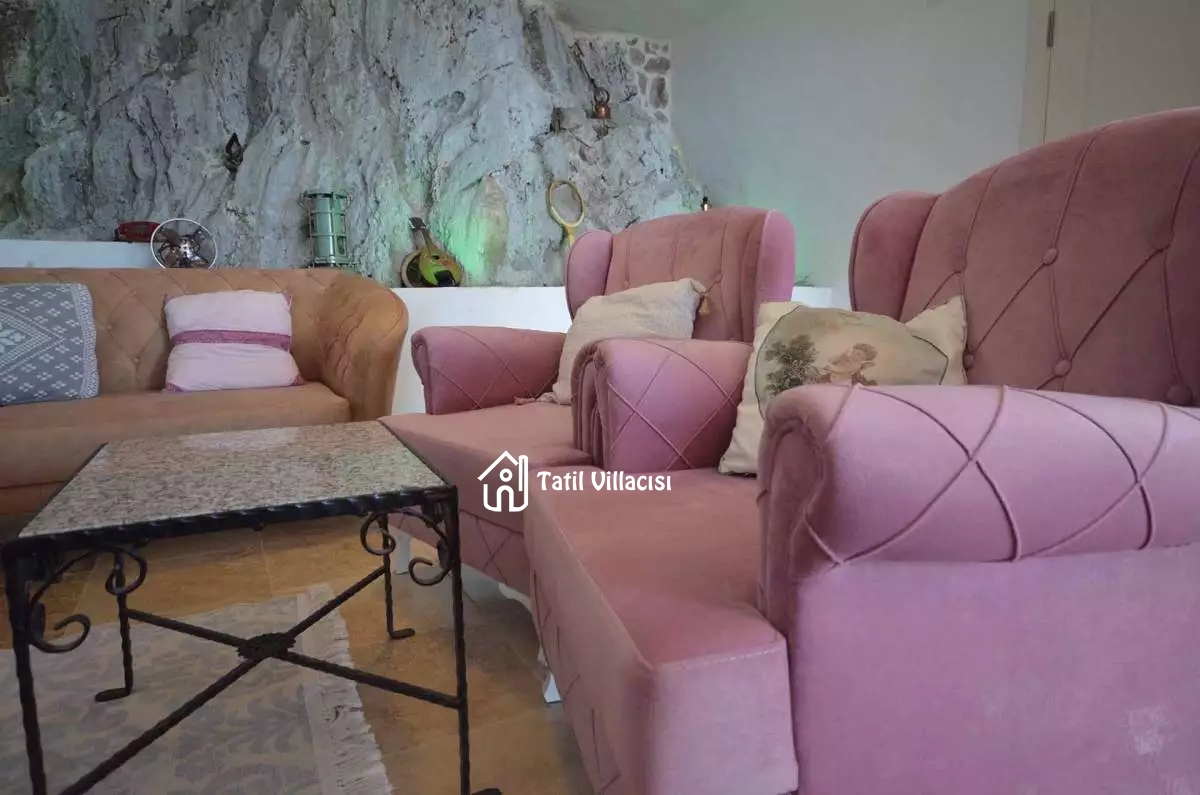 Villa Batı